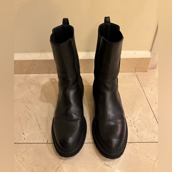 Sergio Rossi Black Leather Ankle Boots - Picture 3 of 16